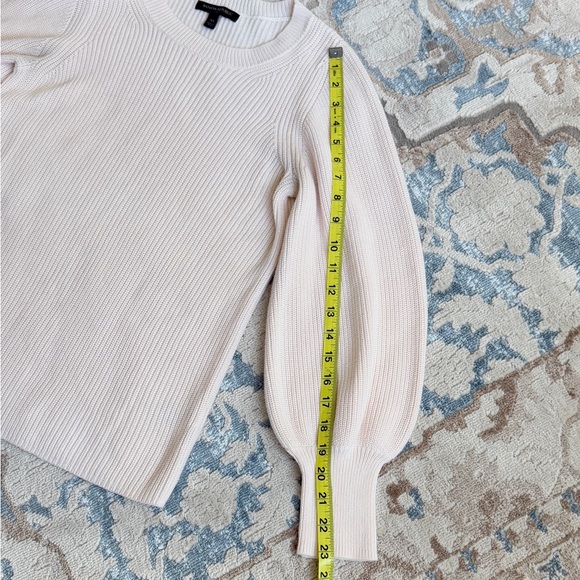 Banana Republic puffy sleeve sweater, very soft cream color xs - Picture 7 of 8